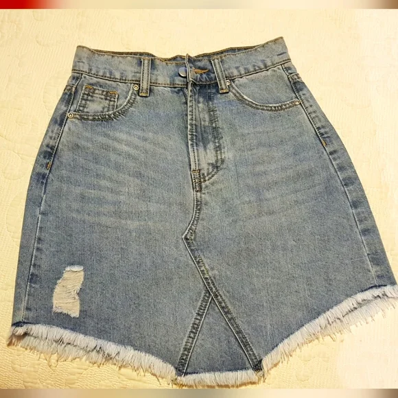 The Fated denim mini skirt size 6 - Picture 1 of 8